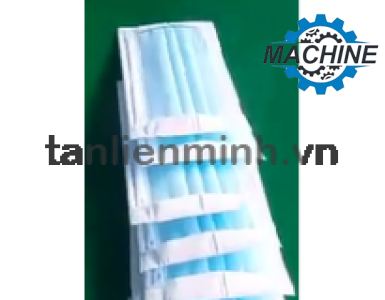 Máy khẩu trang quai vãi